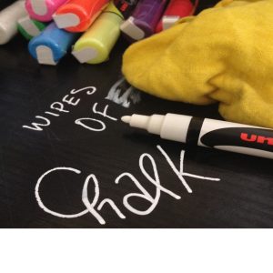 Uni Chalk Markers